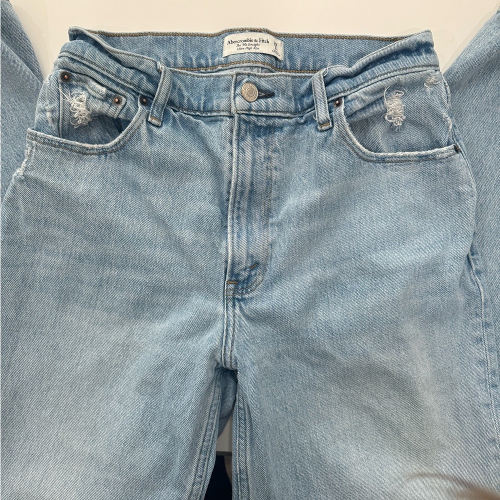 Abercrombie 90’s Straight Ultra High Rise Jeans